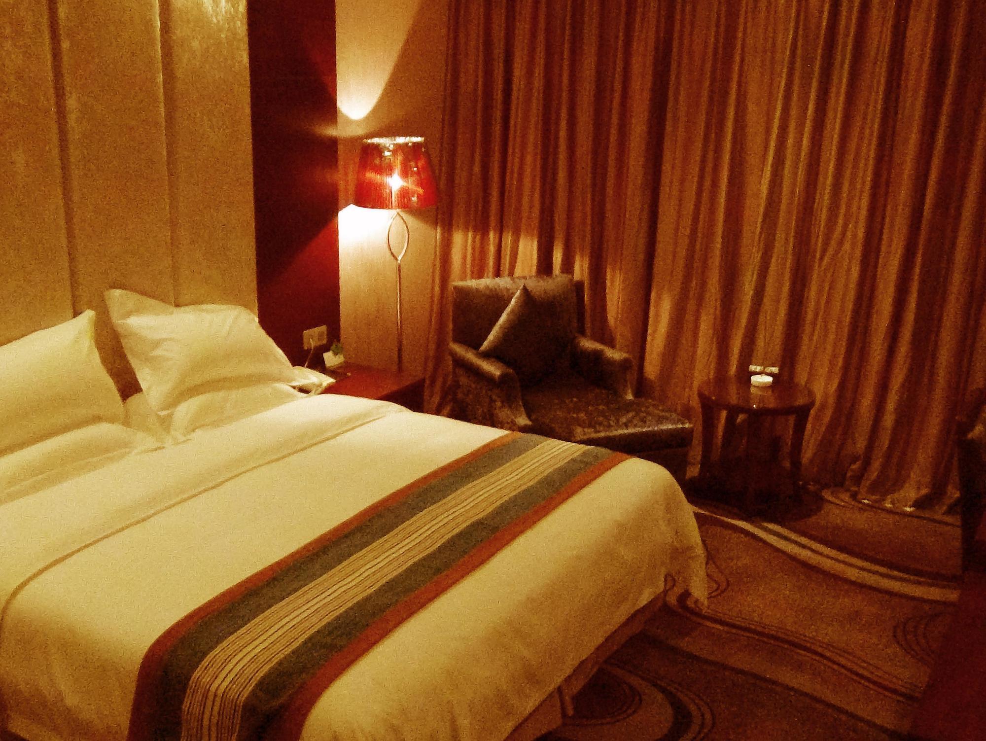 Mingcheng Times Hotel Ченду Екстер'єр фото
