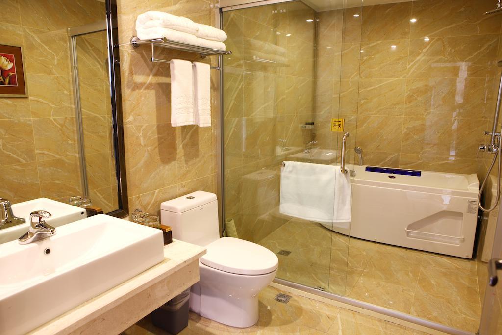 Mingcheng Times Hotel Ченду Номер фото