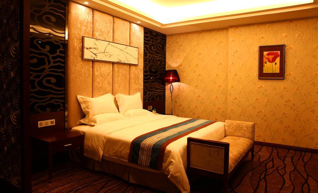Mingcheng Times Hotel Ченду Номер фото