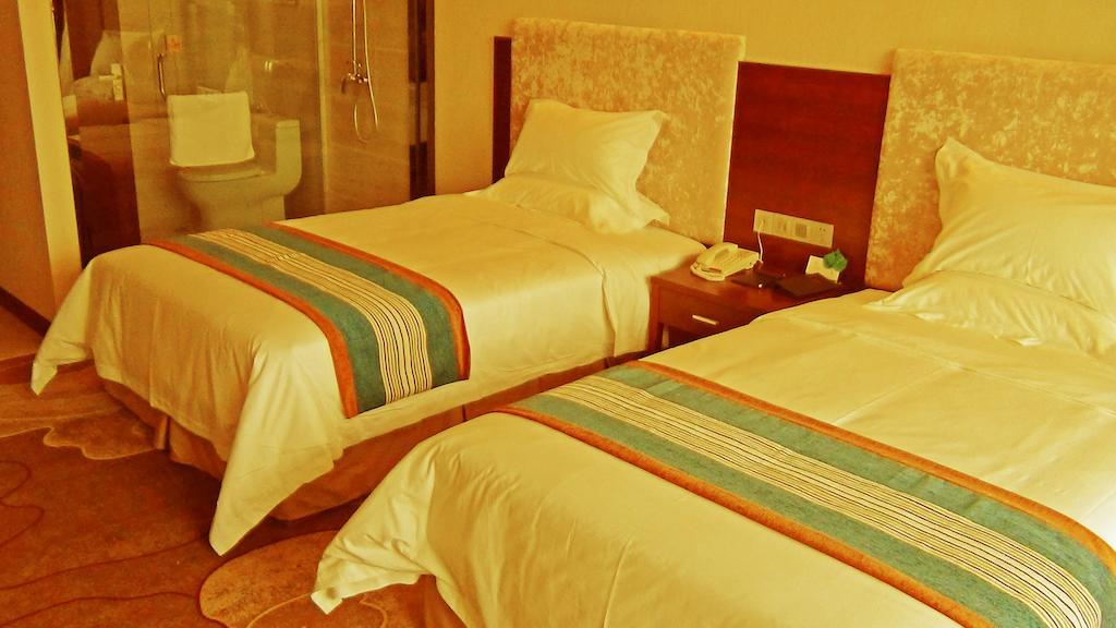 Mingcheng Times Hotel Ченду Номер фото