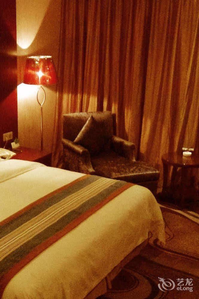 Mingcheng Times Hotel Ченду Екстер'єр фото